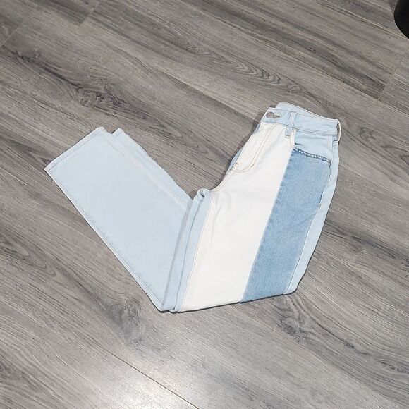 GUC PacSun Eco Hopper Patch Mom Jeans - Picture 3 of 10